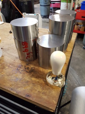 Υλικά για τα μαχαίρια.jpg