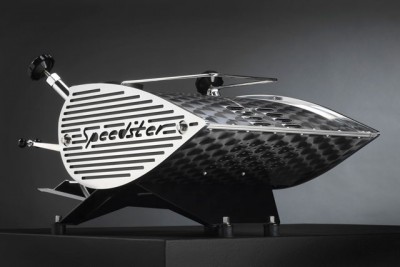 Standard version, with side panels in black1.jpg